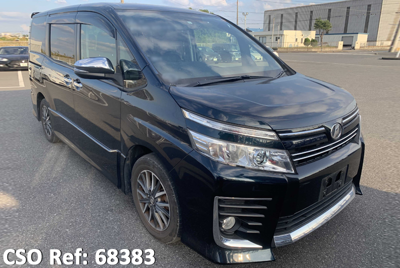 Toyota / Voxy 2015